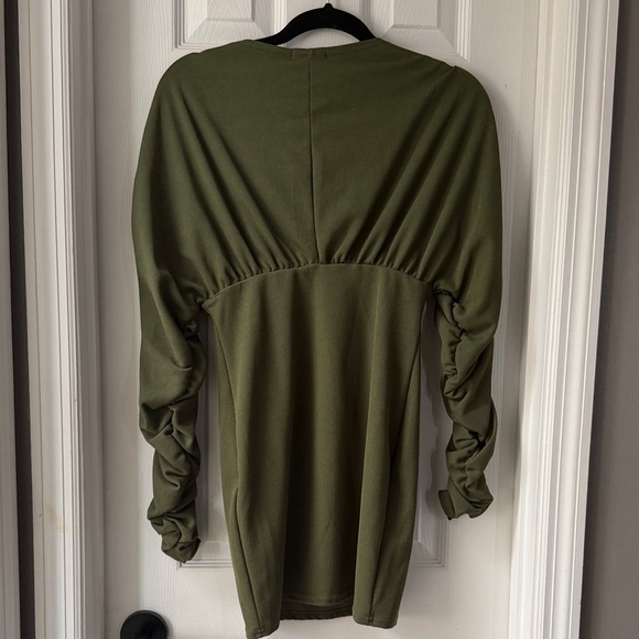 PrettyLittleThing Olive Green Mini Dress - Picture 4 of 4